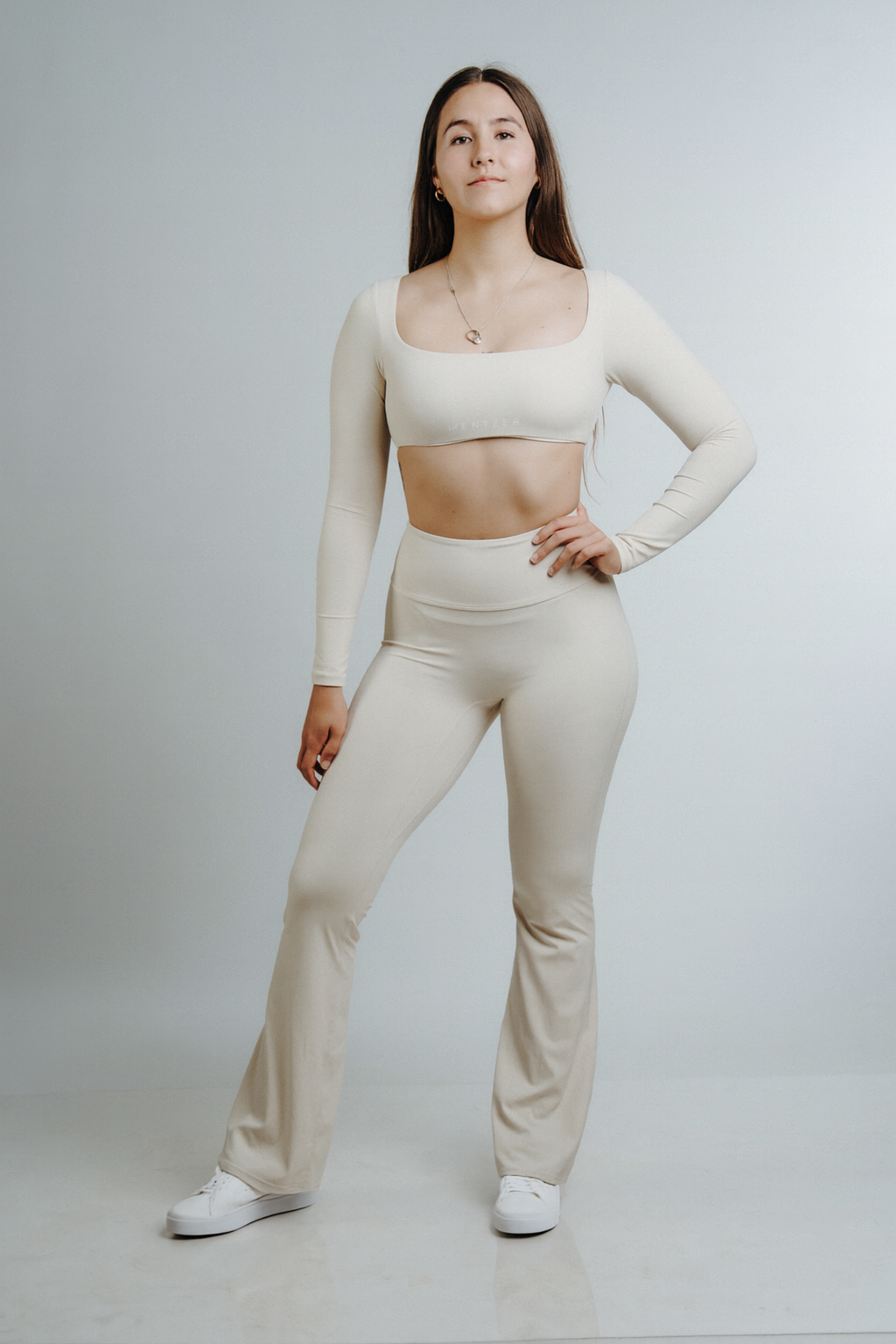 ALORA    Flare Leggins Beige