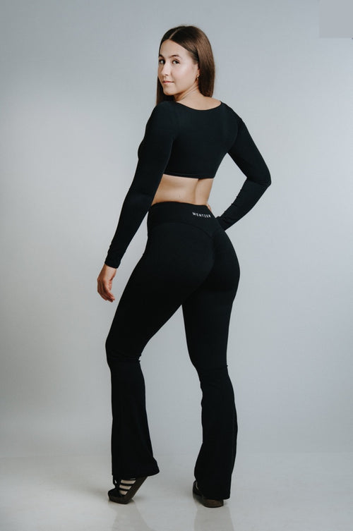 ALORA     Flare Legging  Black