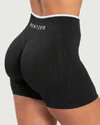Short Sculpt Scrunch Line Black
